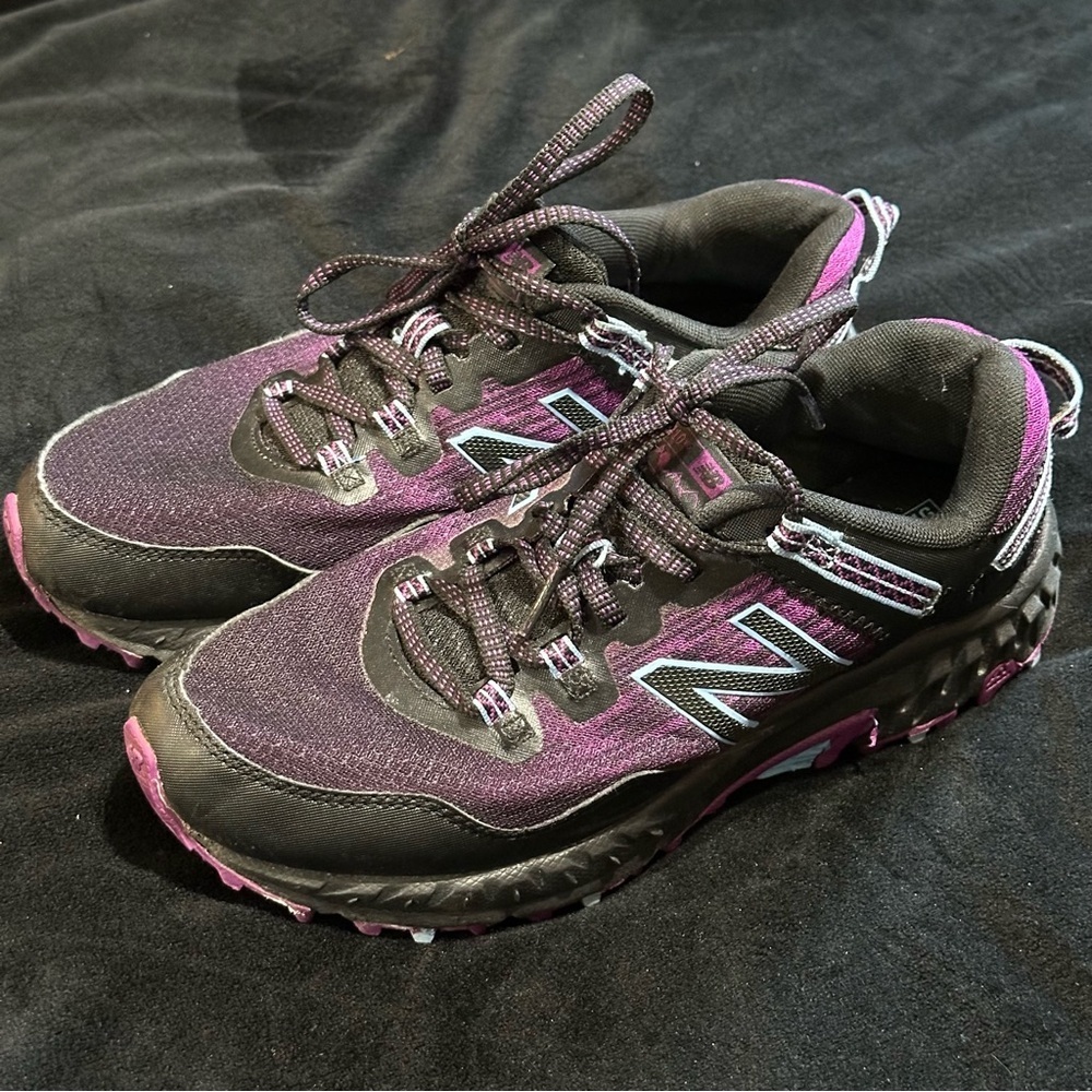 Women’s New Balance Athletic Shoes, US8
